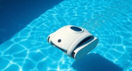 robot cleans pool automatically