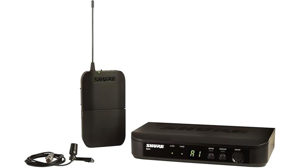 wireless microphone with lavalier