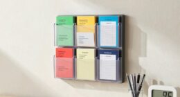 organize and display contacts